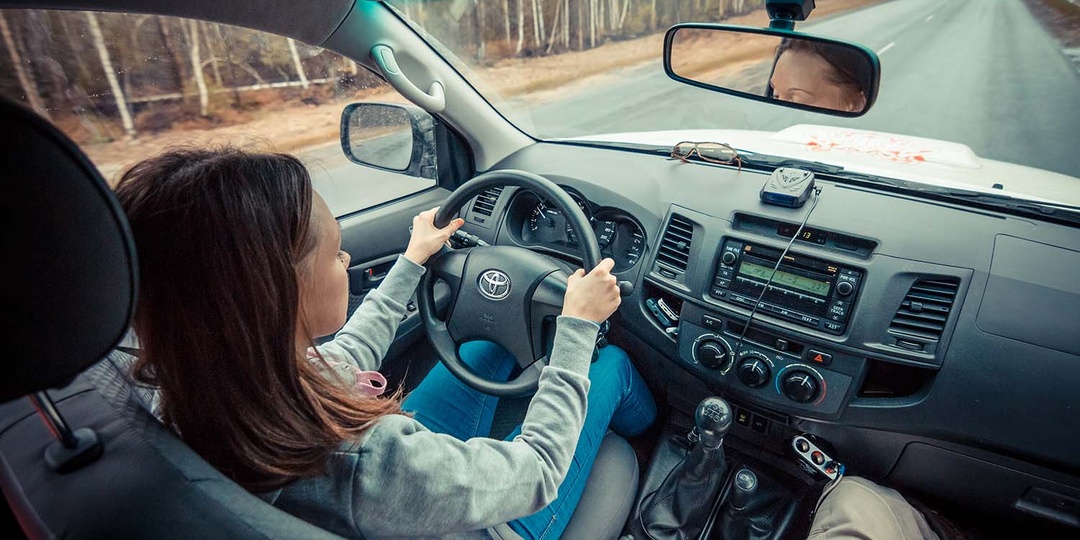 Тысячи километров за рулём в одиночку. Каково это путешествовать по России на автомобиле? Мой опыт.