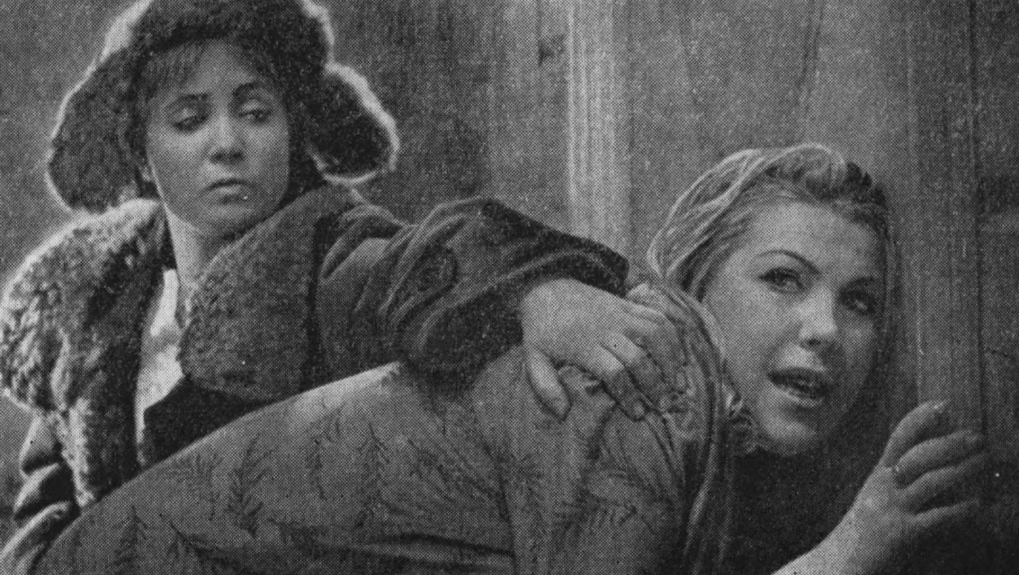 Кадр со съемок "Девчат", «Искусство кино» №5, 1961 год