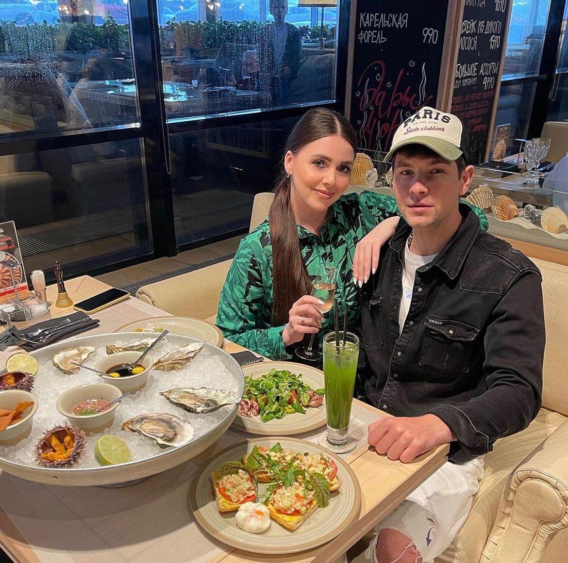    Ольга Рапунцель и Дмитрий Дмитриенко