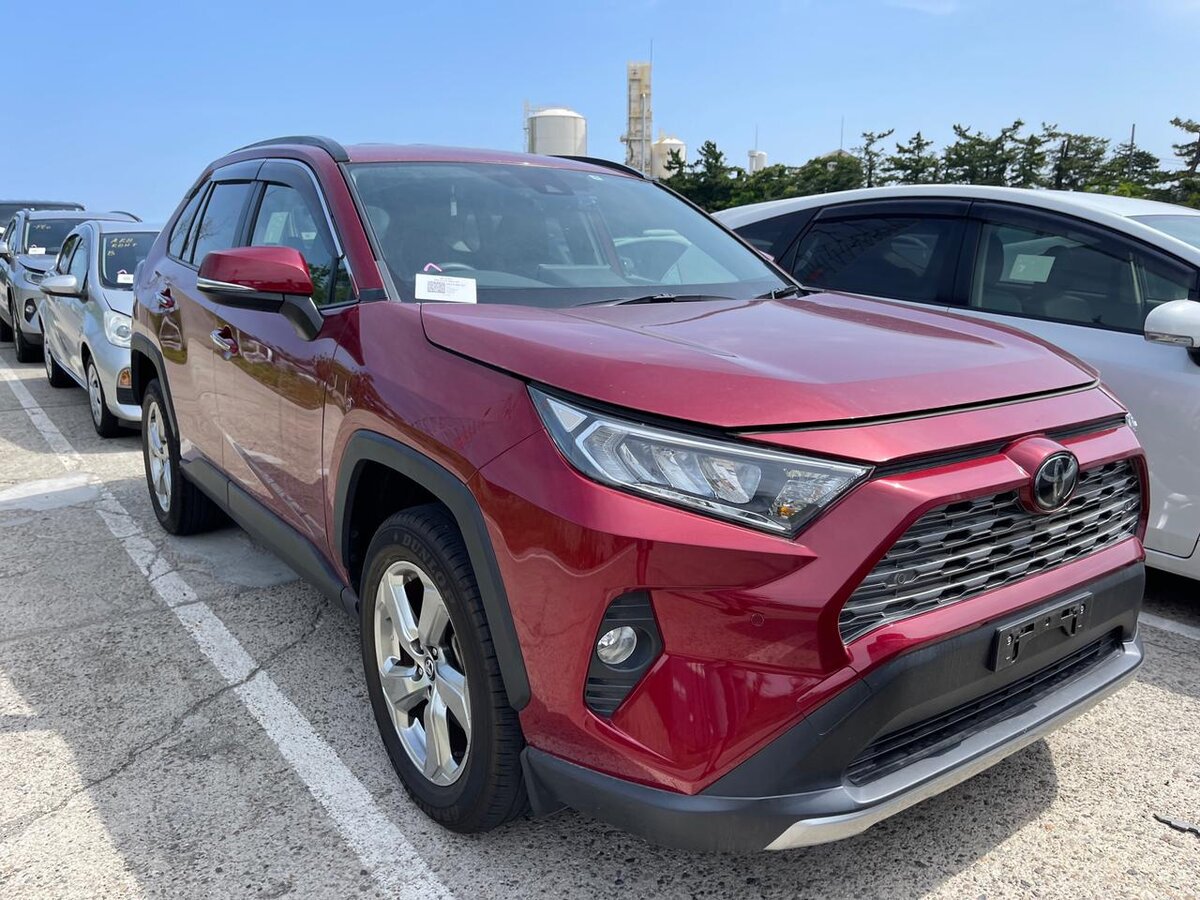 Купили под заказ Toyota RAV4: 4WD, оценка 4,5 балла и пробег всего 10 000  км! | Авто из Японии | Дзен