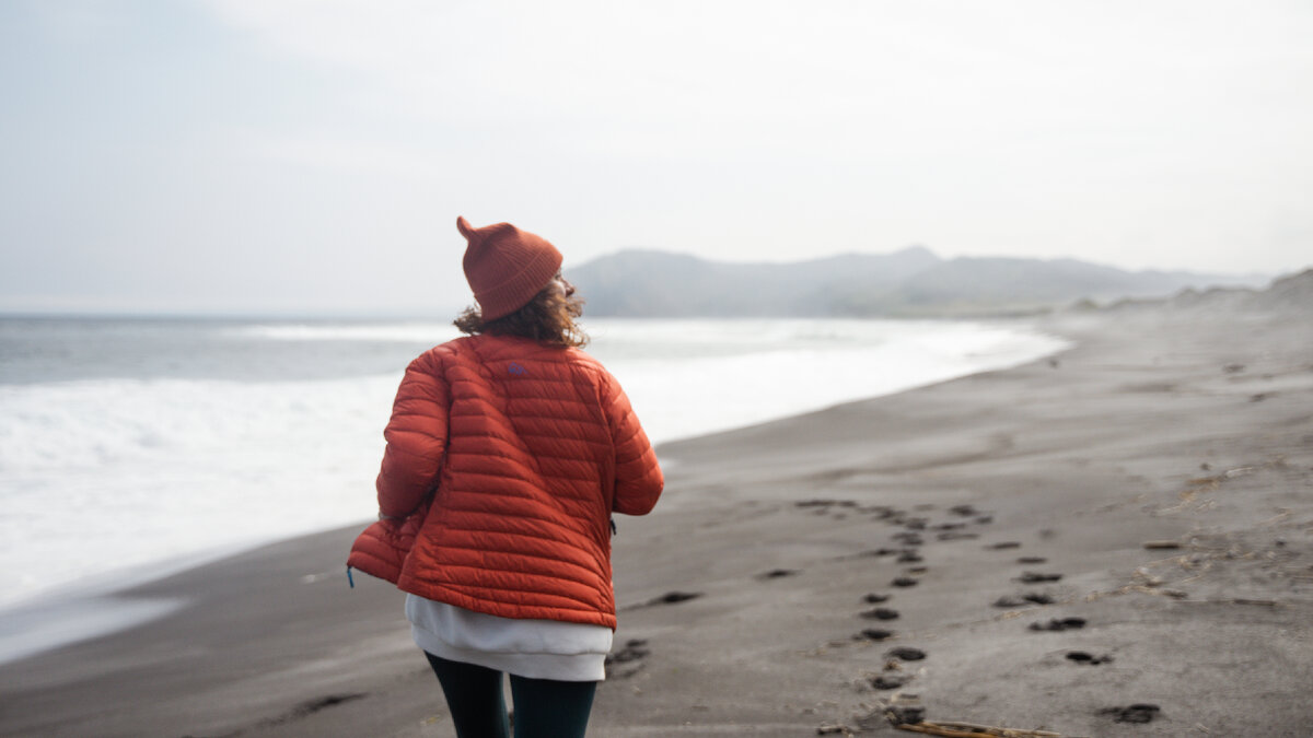 Ты и бескрайний берег Охотского моря