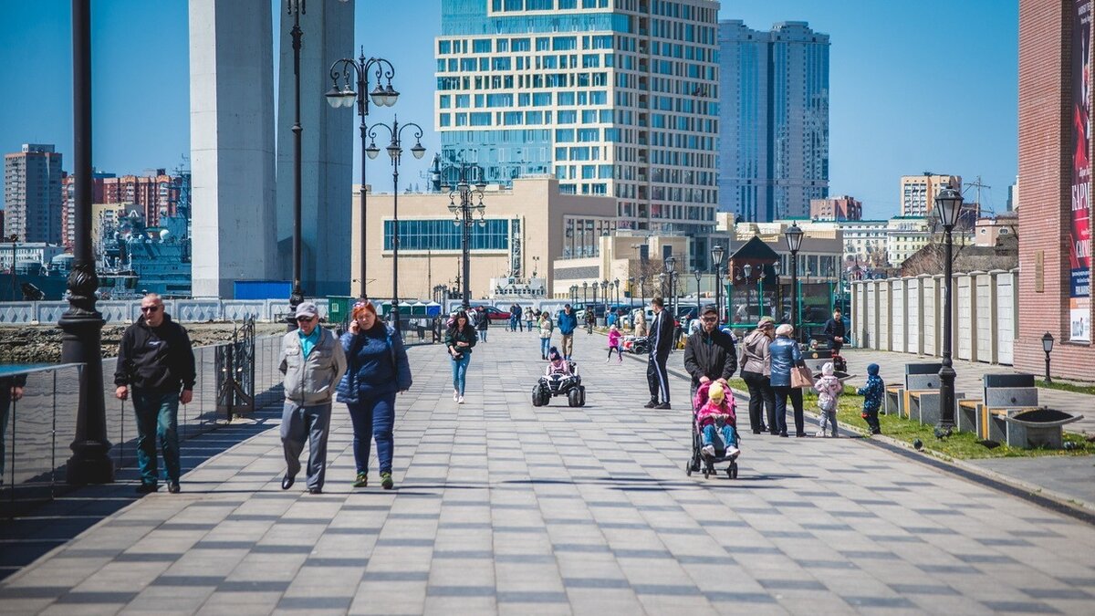     Краткий обзор нововведений: ограничения по продаже вейпов, повышение пенсий, расширение прав у самозанятых.