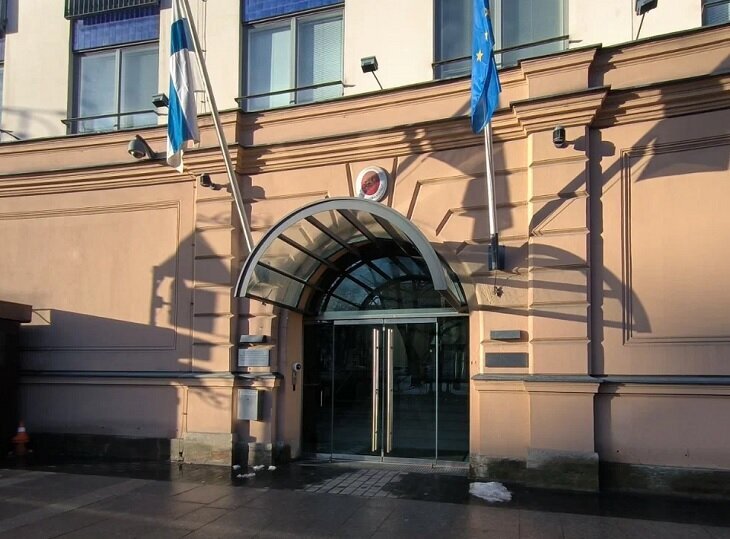 Российской стороной отозвано согласие на функционирование отделений расположенного в Санкт-Петербурге генконсульства Финляндии.-2