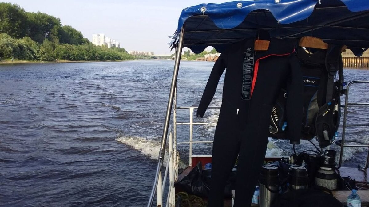     Водолазы ГКУ ТО ТОСЭР извлекли тело юной девушки из реки Тура.