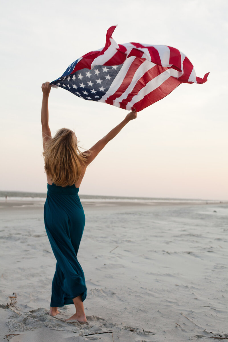 Моя бессменная ассистентка помогает учить тебе инглиш.
Источник изображения: https://static.wixstatic.com/media/ebb87e_806d8cc627a74cdd9d6db3c58d6e41b3~mv2.jpg/v1/fill/w_1000,h_1500,al_c,q_90,usm_0.66_1.00_0.01/ebb87e_806d8cc627a74cdd9d6db3c58d6e41b3~mv2.jpg