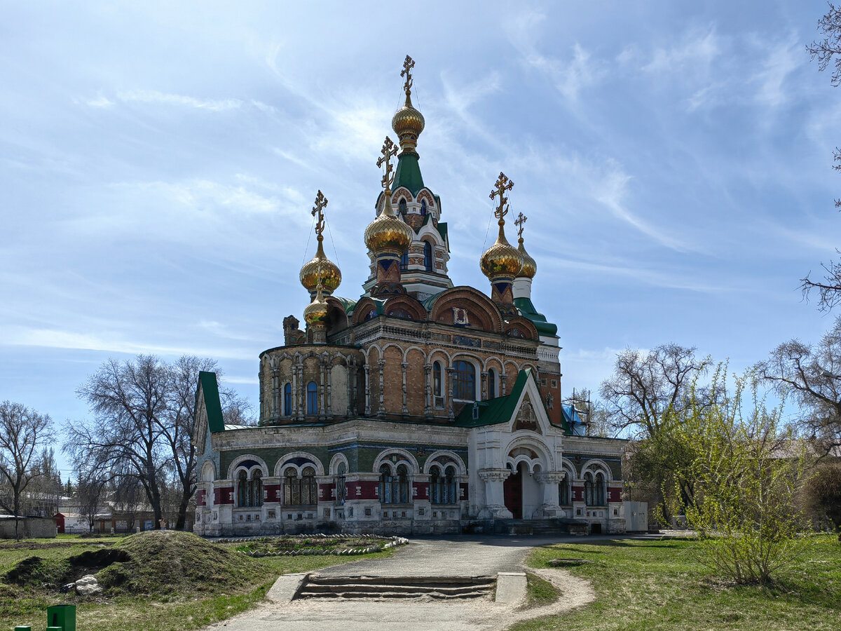 Чапаевск - город, основу которого в 1909 г. заложил пороховой завод,  работающий до сих пор. В его проекте была и церковь Сергия Радонежского |  Олег Еверзов | Дзен