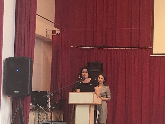 В связи с Международным днём русского языка в Степанакерте состоялся конкурс чтецов. Фоторяд