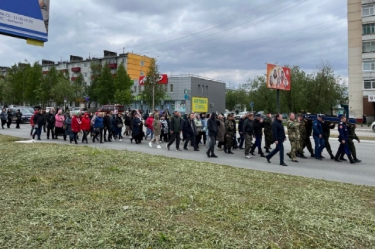    В Усинске простились с погибшим в СВО поэтом Николаем Поповым