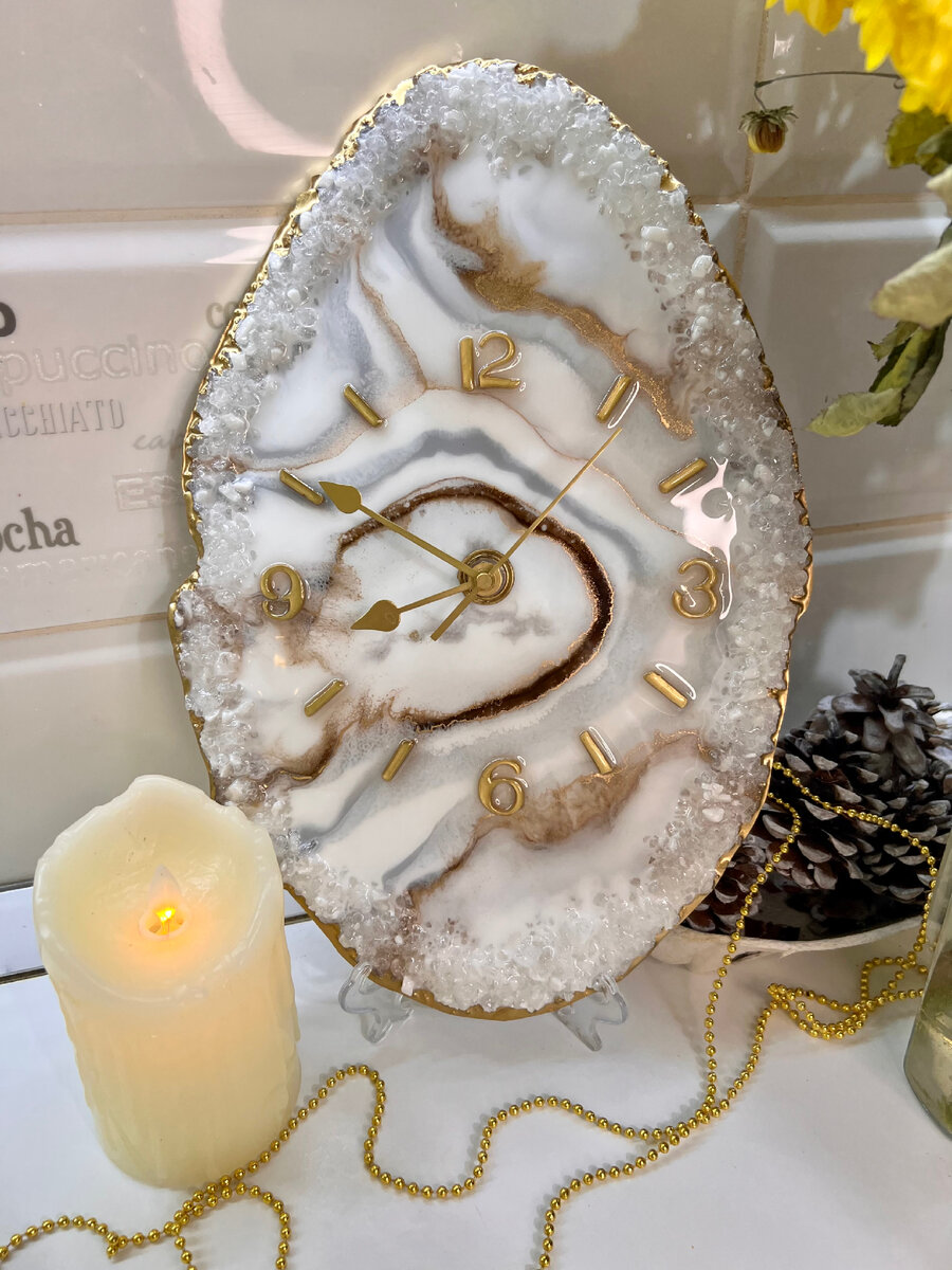 Часы из эпоксидной смолы 