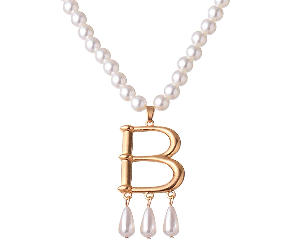 Подвеска в стиле Анны Болейн. (с) amazon,com