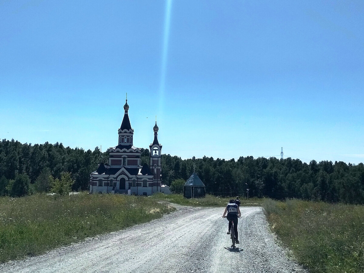 Один из пунктов велопрогулки - святой источник в Ложке