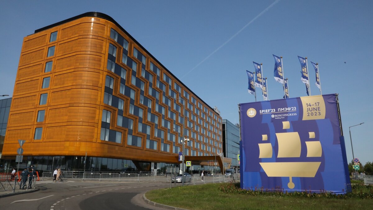    В Санкт-Петербурге на ПМЭФ-2023 делегация из Нижегородской области подписала 26 соглашений о сотрудничестве. По итогу все подписанные соглашения привлекут в регион свыше 250 млрд рублей. Этой новостью поделились в пресс-службе правительства.