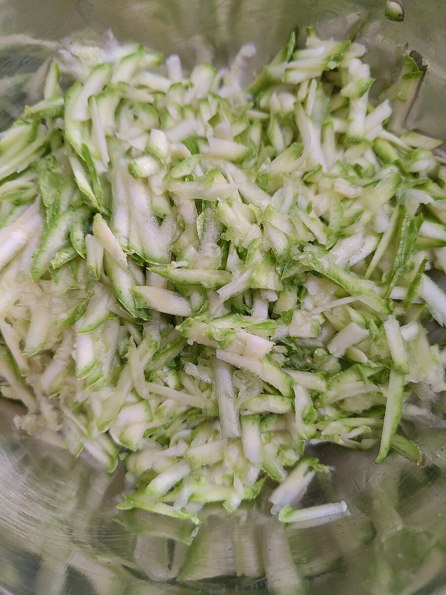 Натёртый кабачок 