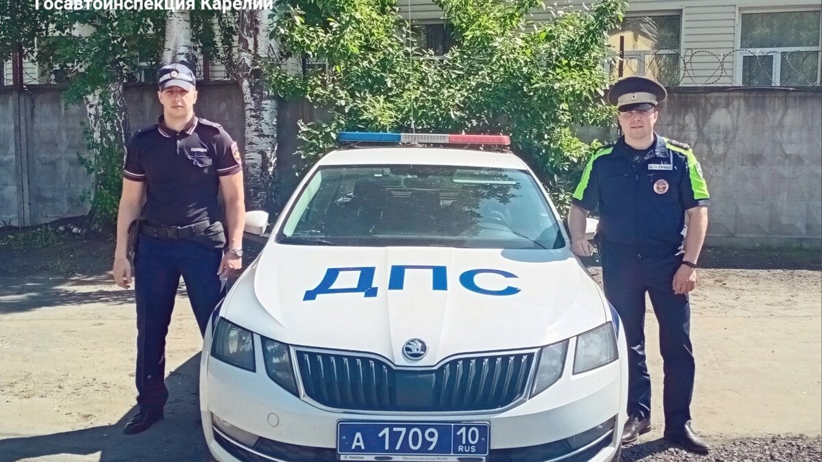     Автоледи никто из водителей, проезжающих мимо, не захотел помочь, сообщили в пресс-службе ГИБДД по Карелии.