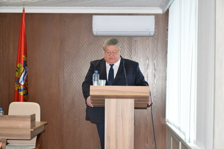    В областной палате обсудили работу институтов гражданского общества в Оренбуржье Кристина Просвиркина