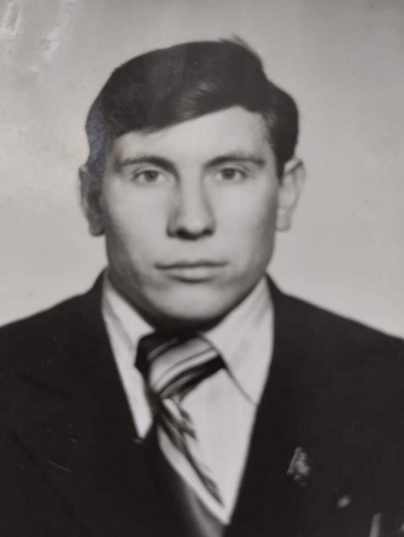 Виктор Степанович Чирков много лет возглавлял Георгиевскую восьмилетнюю школу.