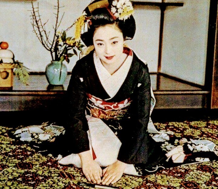 Минэко Ивасаки 