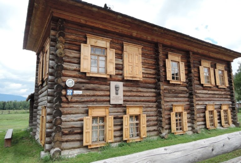 Дом-музей Николая Рериха на Алтае 