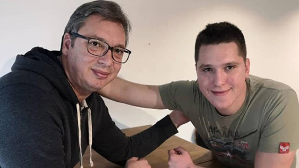 Фото: Личный архив президента Сербии Александра Вучича📷Президент Сербии Александр Вучич (слева) и его сын Данила Вучич