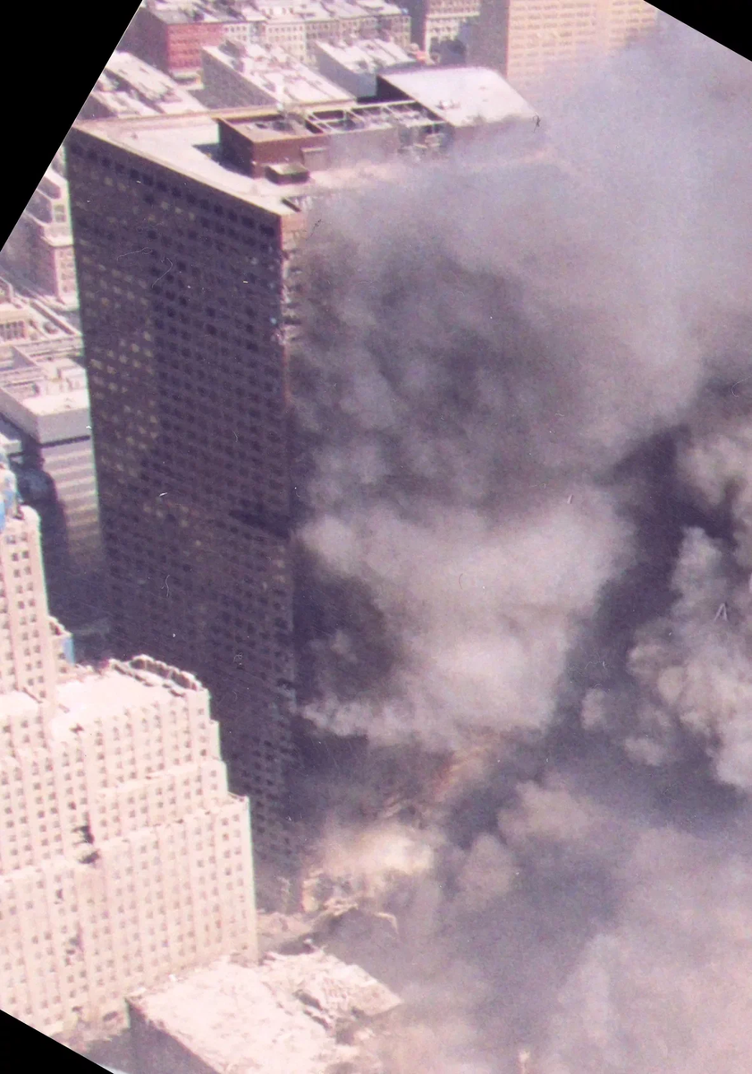 Обзор претензий к падению небоскрёба ВТЦ7