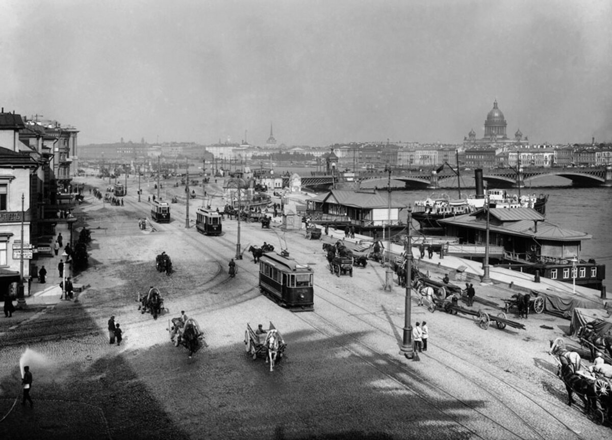 Вид на город с Николаевской набережной, 1908 – 1913 гг. Фотоателье Карла Буллы. Источник фото: russianphoto.ru