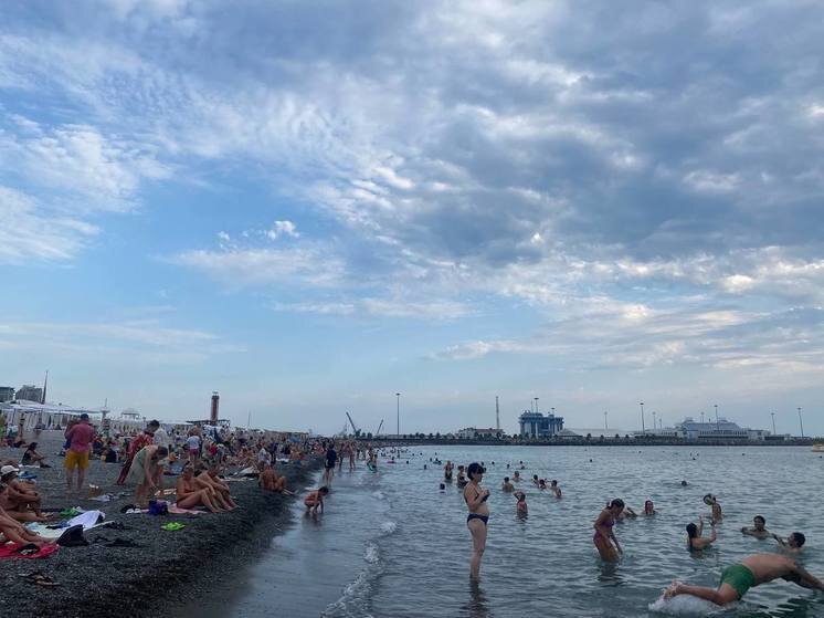     Стоит только в проверенных водоемах, с оборудованными пляжами и наличием спасателей в зоне видения. фото: мк в питере