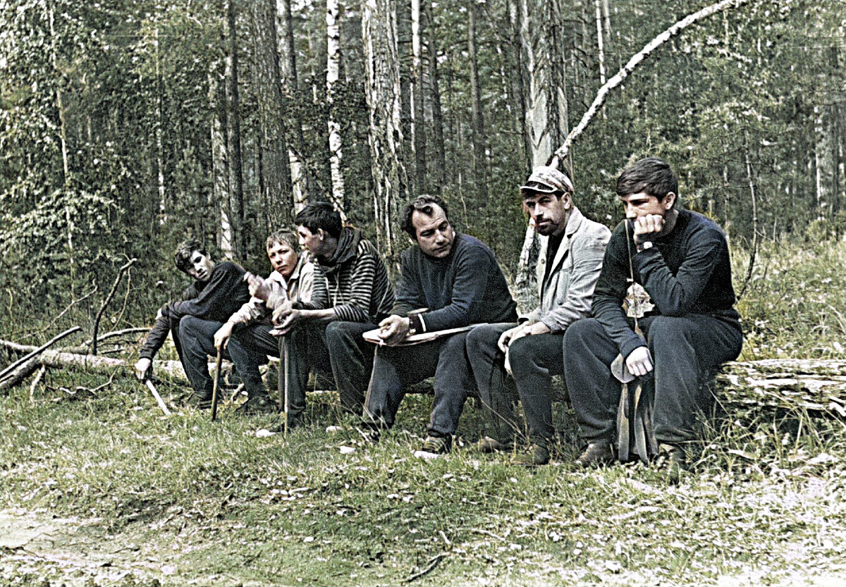 Привал. Впереди Тысячница, 1968г.
