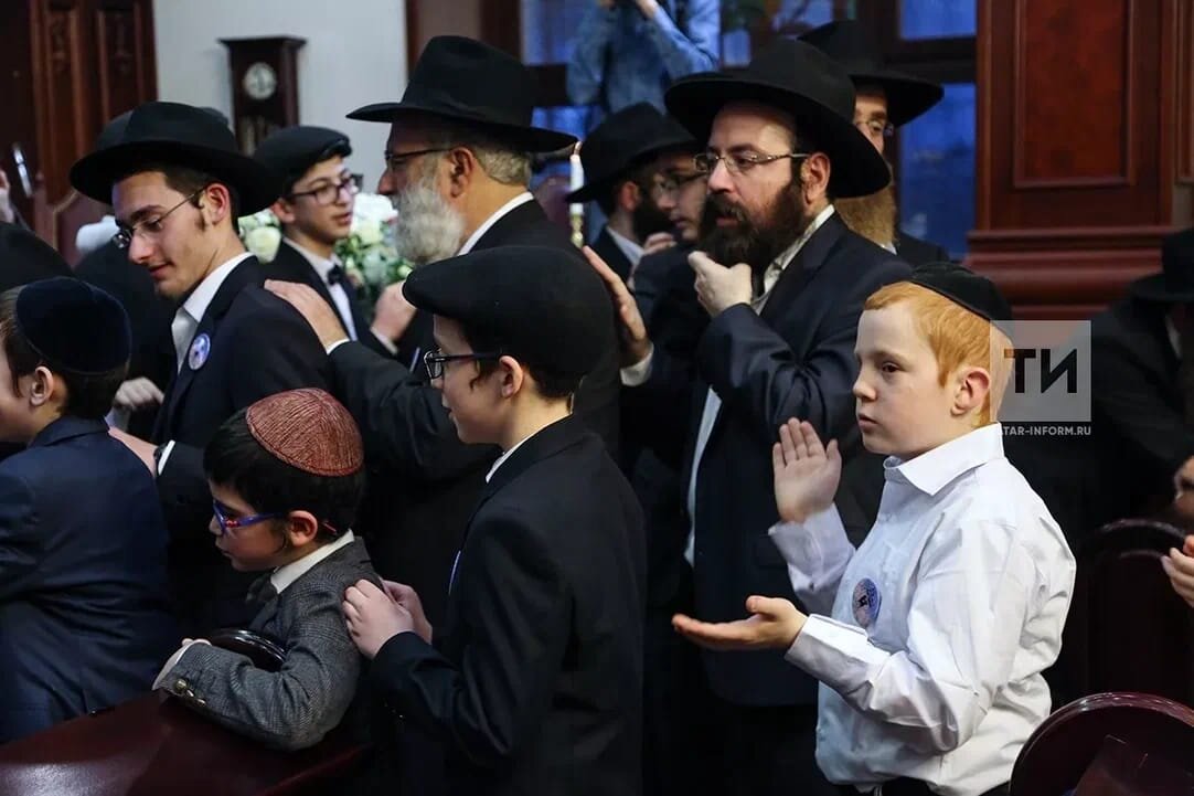 Синагога равина иудея. Синагога мицва. Певчий синагоги. Синагога лермонтовский 2 седер. Кантор в синагоге.