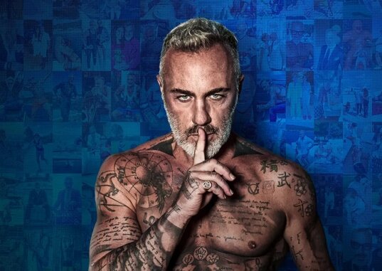 Джанлука Вакки выставляет на всеобщее обозрение личную жизнь 