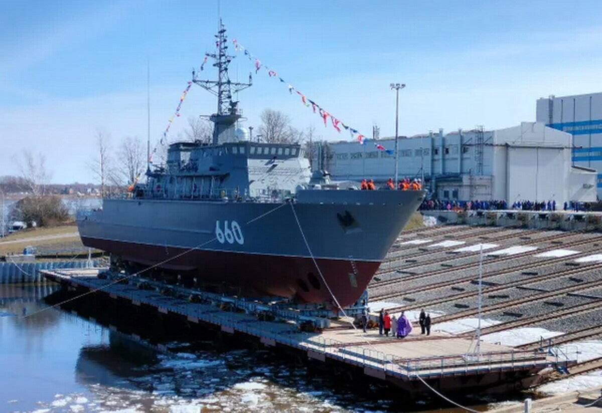 Тральщик «Лев Чернавин» проекта 12700 «Александрит». Источник фото flashnord.com