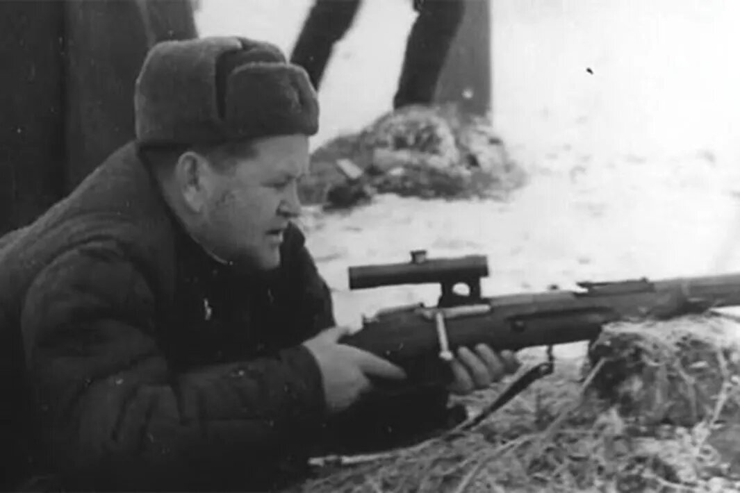 Сталинградский снайпер. Василий Зайцев. Василий Григорьевич Зайцев. Василий Зайцев Сталинград. Василий Зайцев-снайпер ВОВ.