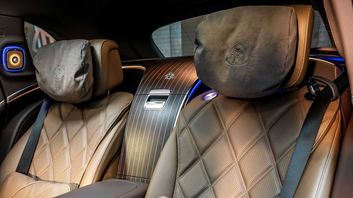 РќРѕРІС‹Р№ EQS Maybach