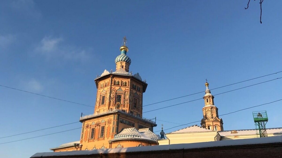     В Казани продолжаются реставрационные работы в Петропавловском соборе. Подробности их хода в разговоре с корреспондентом Inkazan рассказал председатель комитета Татарстана по охране объектов культурного наследия Иван Гущин на встрече с журналистами.