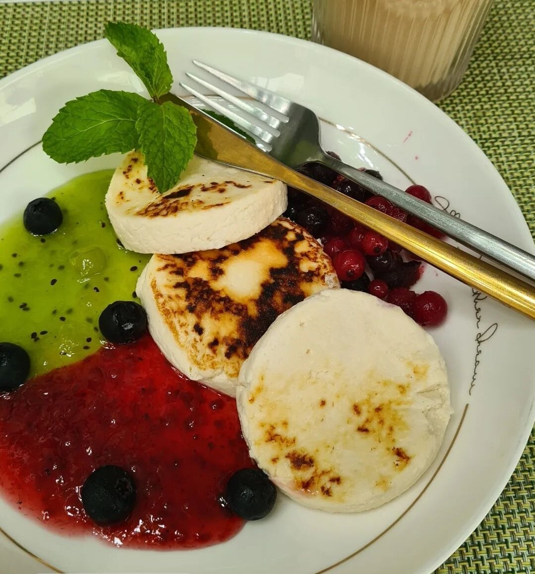 Завтрак в кафе