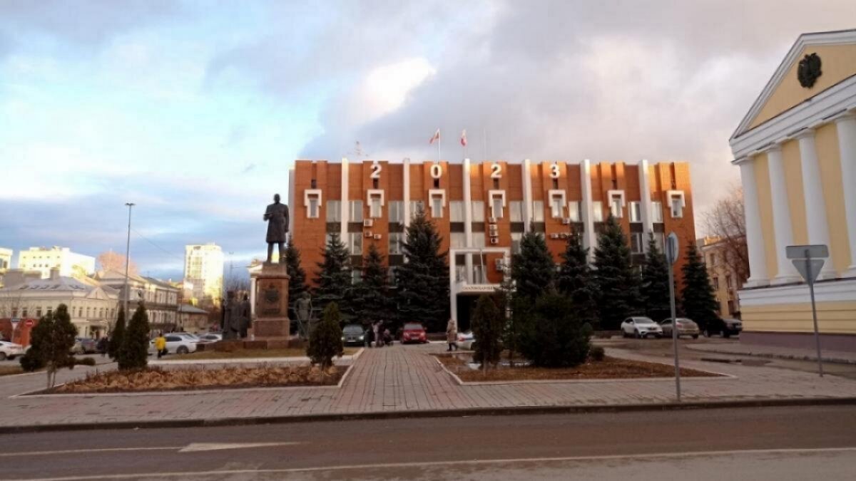    Многодетные саратовские семьи смогут получить 1,5 млн вместо микроавтобуса с 1 сентябряНовости Саратова и области – Сетевое издание «Репортер64»