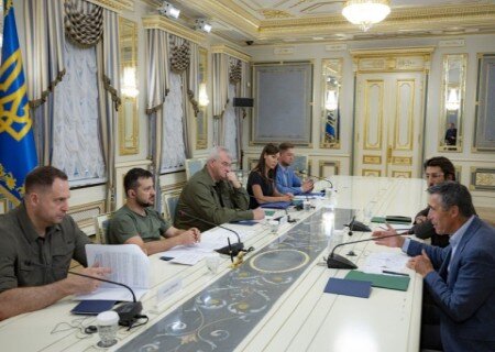   В НАТО – через неоколонизацию