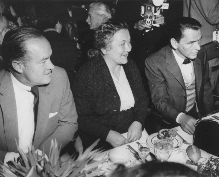  Фрэнк Синатра и Нина Хрущева. /Фото: liders.rusarchives.ru