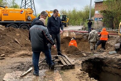    Владимир Волков проверил работы по ликвидации аварии на коллекторе в поселке Люберец © Сайт администрации г.о. Люберцы