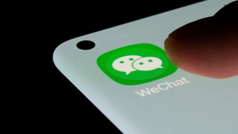 Все опасения относительно TikTok применимы к WeChat. Приложение WeChat на смартфоне на фотоиллюстрации, сделанной 13 июля 2021 года. (Dado Ruvic/Reuters)