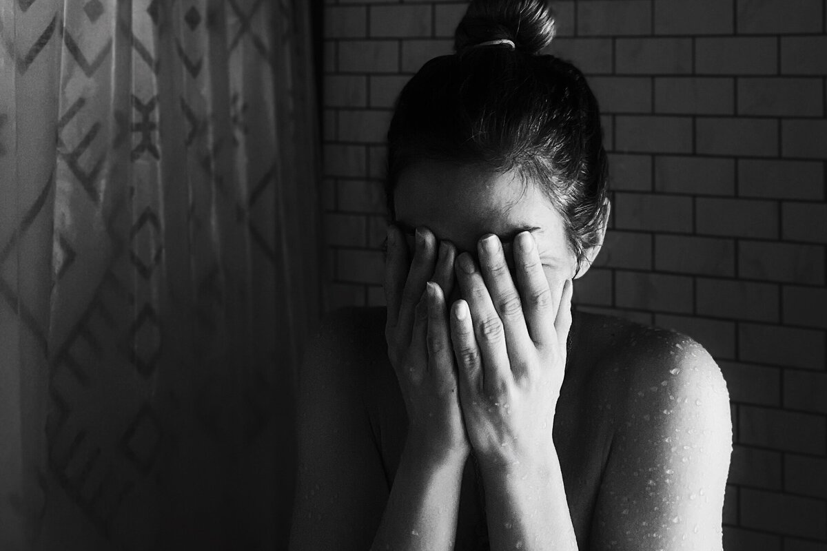     Как успокоиться, когда нервы на пределе: 5 простых техник