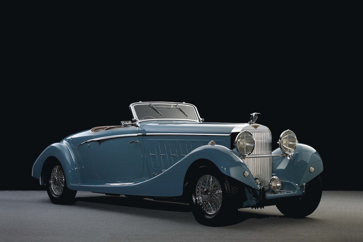 Голубая Испано-Сюиза. Фото в свободном доступе.