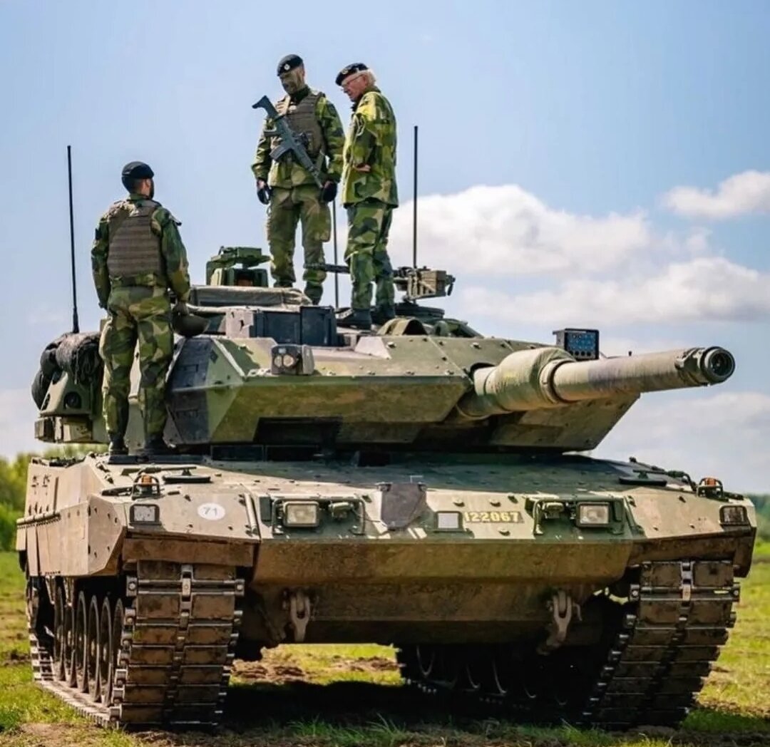 Боеприпас 9М133М-2 с тандемно-кумулятивной боевой частью имеет бронепробиваемость до 1100-1300 миллиметров за динамической защитой. Этого с лихвой хватит для любого танка западной школы.