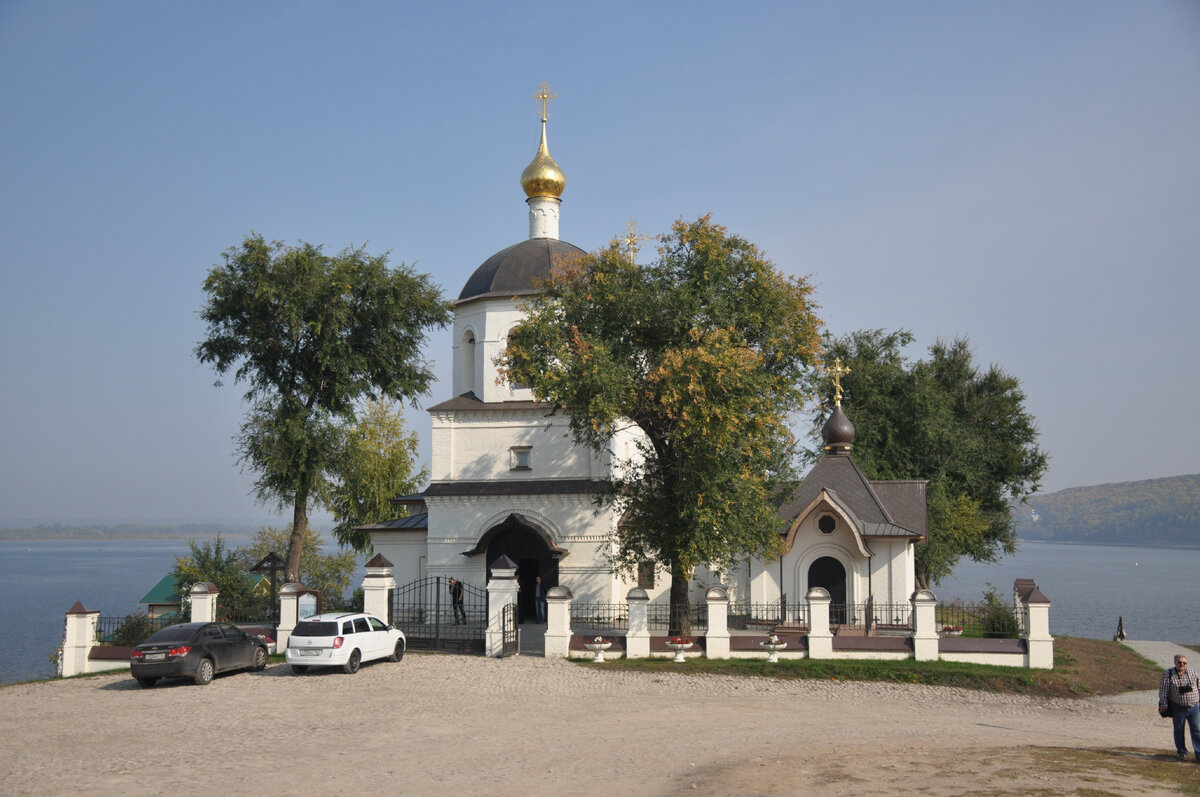 Церковь Константина и Елены.