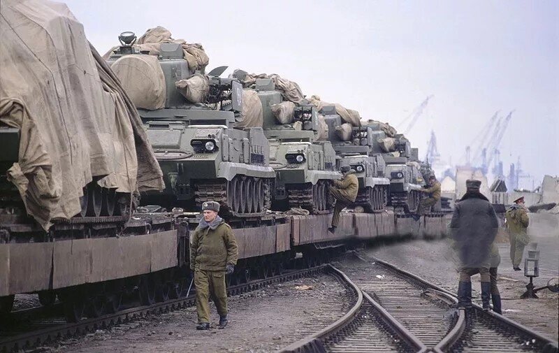 Автор: https://cdn.fishki.net/upload/post/2020/11/06/3466411/77b7087eb44ab7961509f7ce0afe0368.jpg