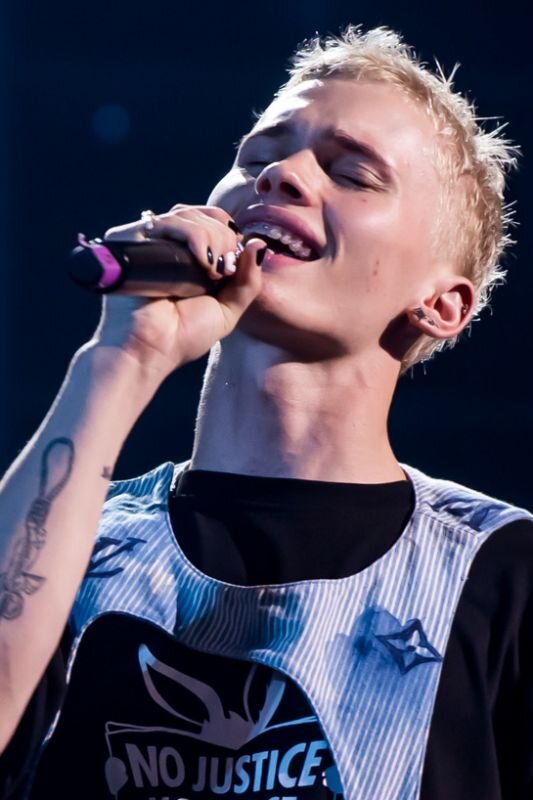      Даня Милохин