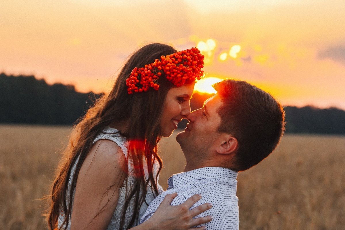 Девушки, берегите себя...