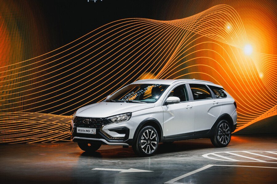     Начались поставки Lada Vesta NG дилерам Волжского автозавода