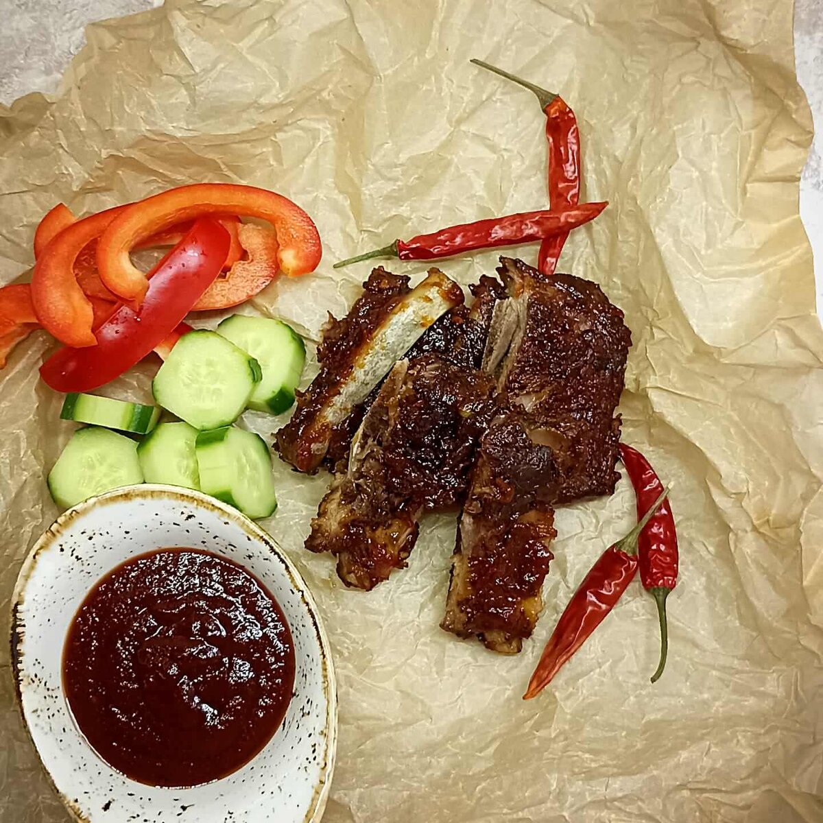 Свиные ребра в духовке с соусом барбекю