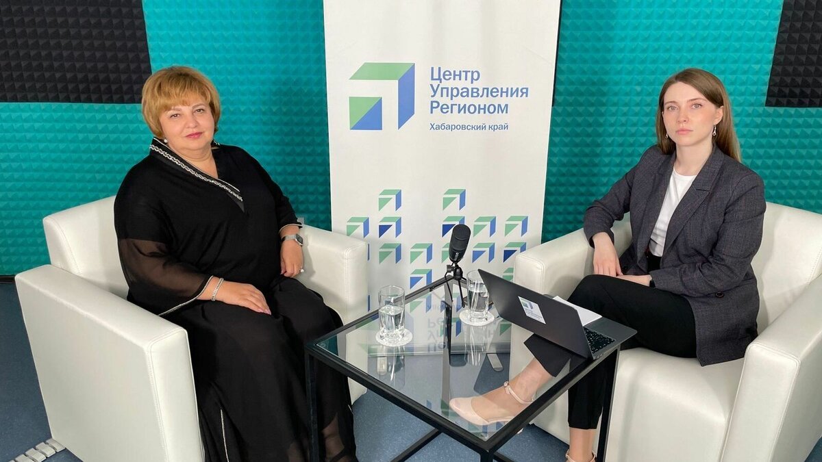     Виктория Хлебникова дала разъяснения родителям выпускников об организации госэкзамена