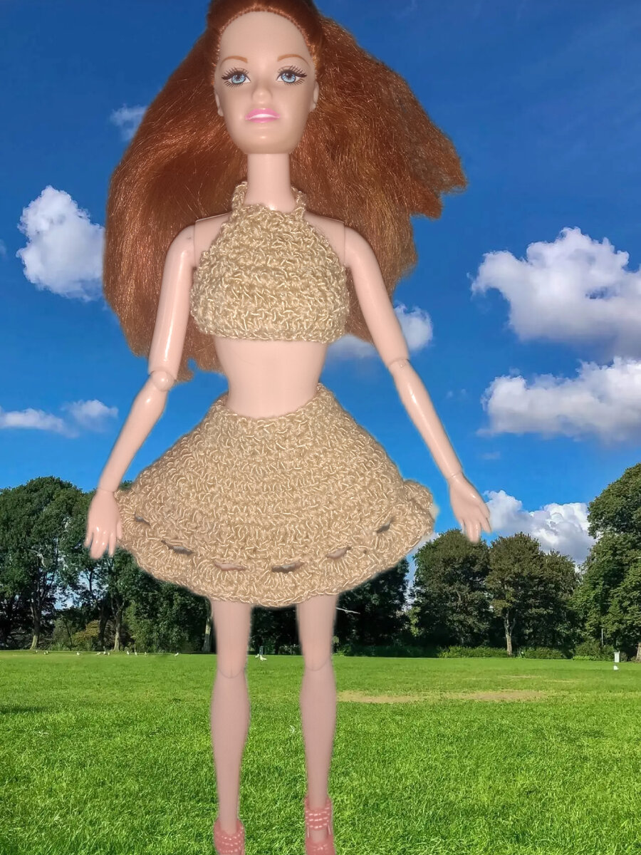 Давайте представим что она сама это сделала)